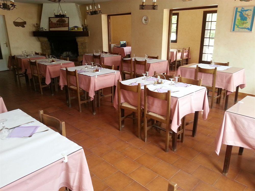 Hotel Restaurant Les 3 Chenes Fréjus 外观 照片