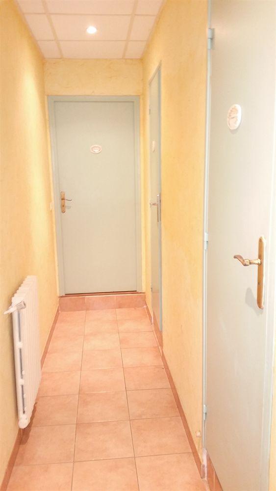 Hotel Restaurant Les 3 Chenes Fréjus 外观 照片