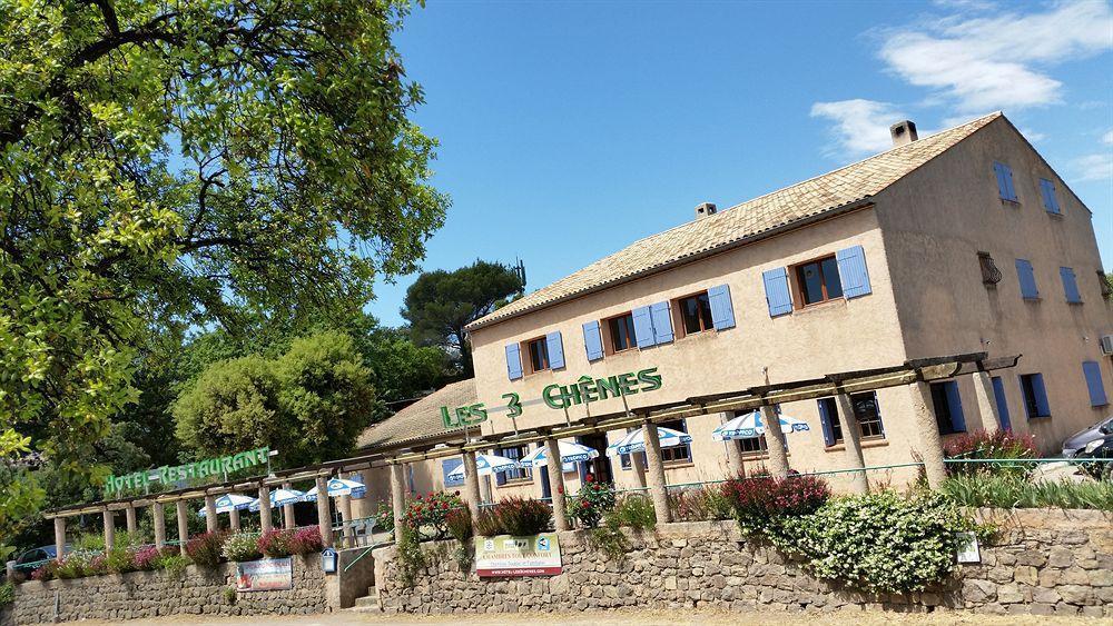 Hotel Restaurant Les 3 Chenes Fréjus 外观 照片