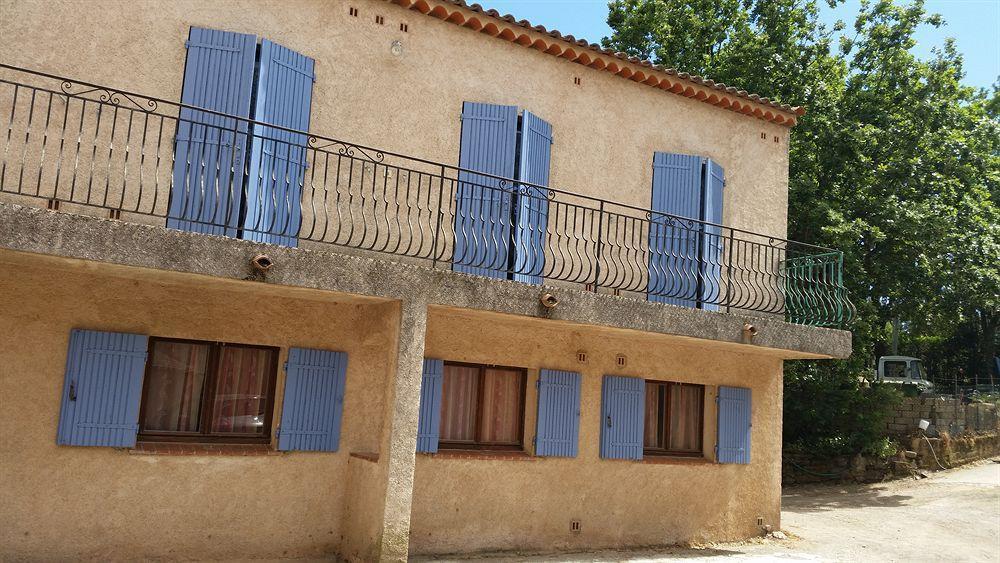 Hotel Restaurant Les 3 Chenes Fréjus 外观 照片