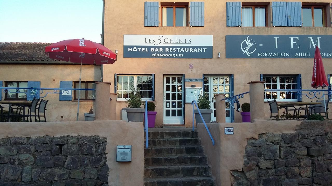 Hotel Restaurant Les 3 Chenes Fréjus 外观 照片