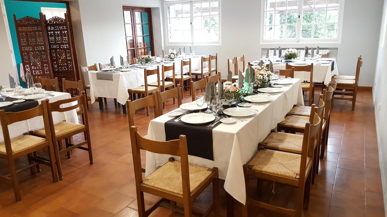 Hotel Restaurant Les 3 Chenes Fréjus 外观 照片
