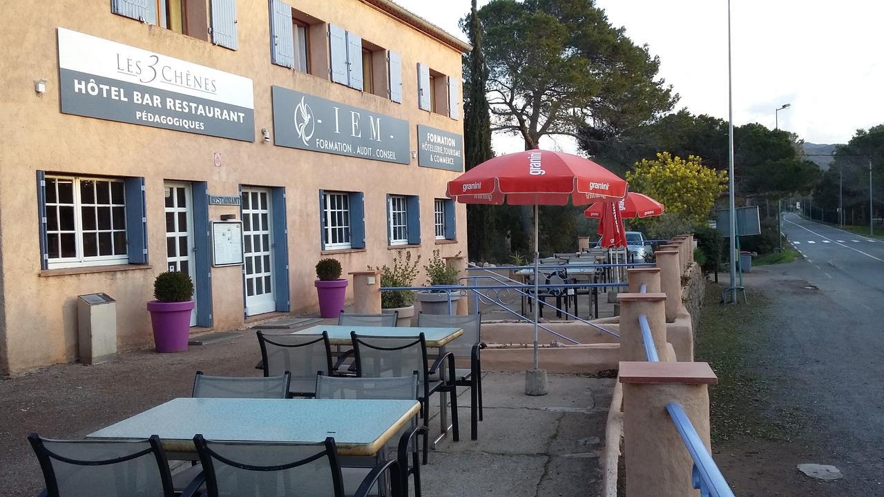 Hotel Restaurant Les 3 Chenes Fréjus 外观 照片